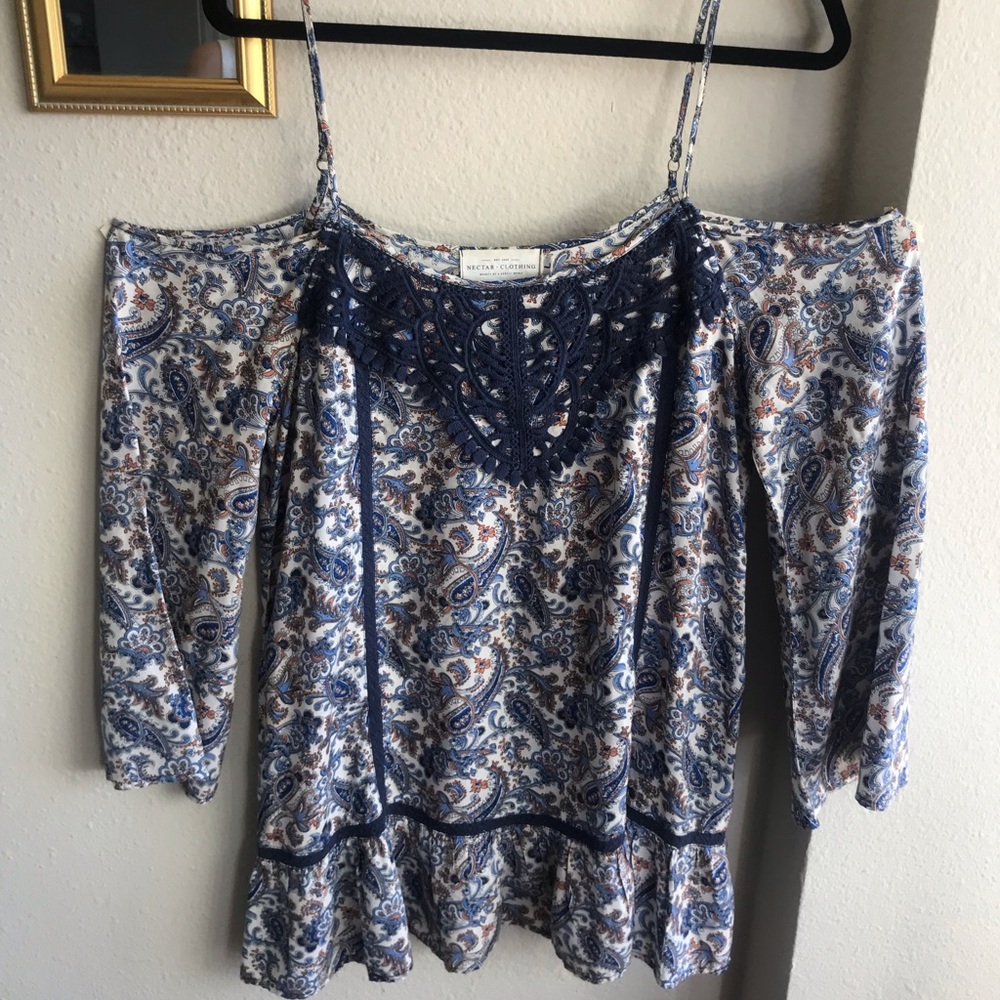 Mini dress with sleeves for date night